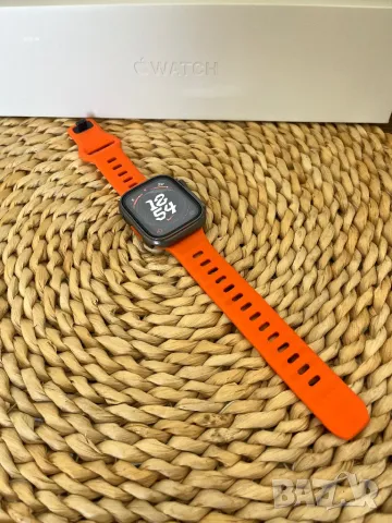 Apple Watch Series 8  45 mm, снимка 2 - Смарт часовници - 46941947