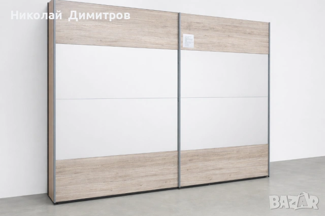 Продавам гардероб с плъзгащи врати 270х210х60 см