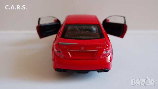 Mercedes-Benz C63 AMG Coupe Welly - Мащаб 1:34-39, снимка 11 - Колекции - 51270378