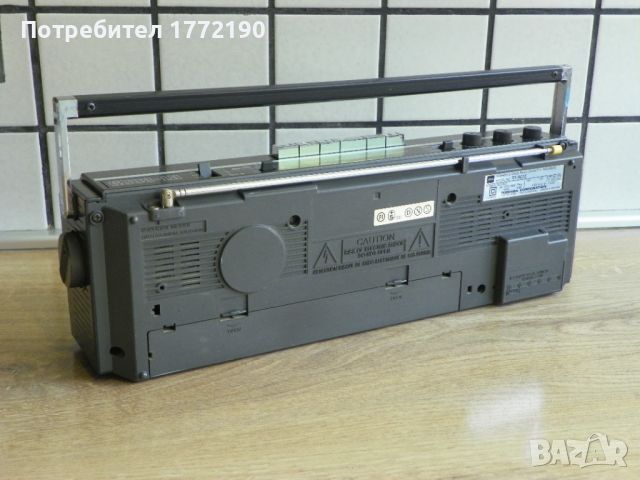 Мини стерео касетофон TOSHIBA RT-8025, снимка 8 - Радиокасетофони, транзистори - 45947198