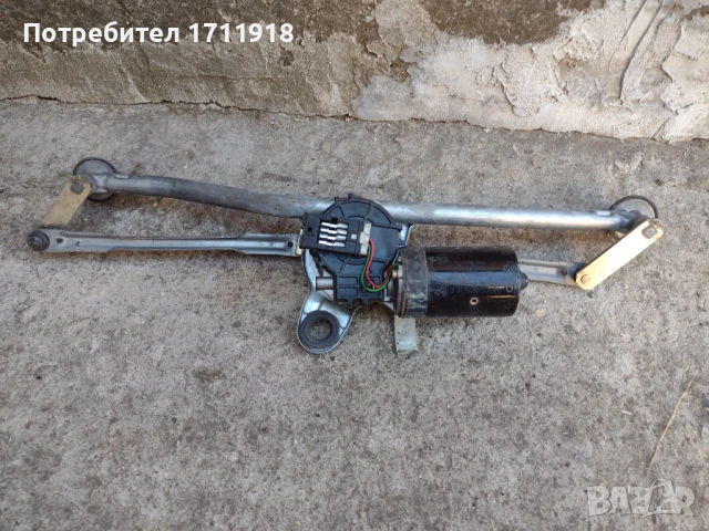 Моторче за чистачки BMW E46 320D