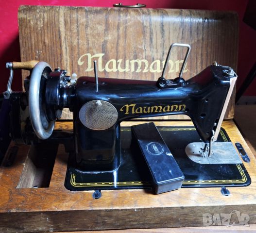 Стара Шевна машина Naumann, Dresden-Germany, снимка 1 - Антикварни и старинни предмети - 45950276