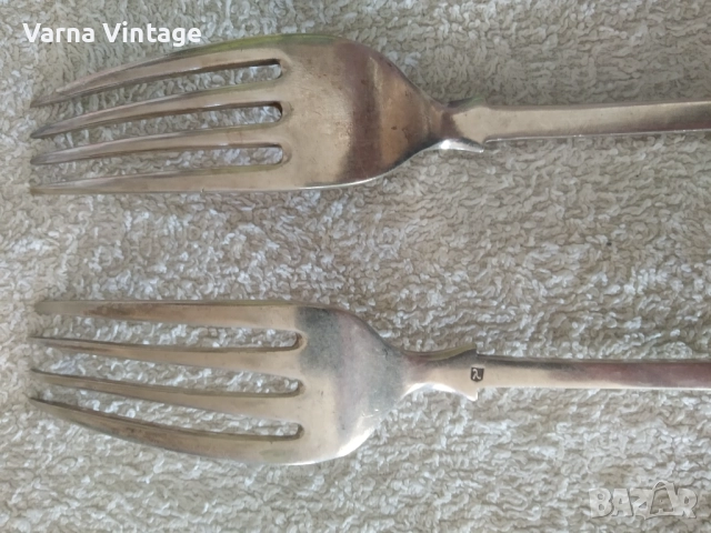 Две стари посребрени вилици. Край на 19 век. Англия. С щампа., снимка 5 - Антикварни и старинни предмети - 51729097