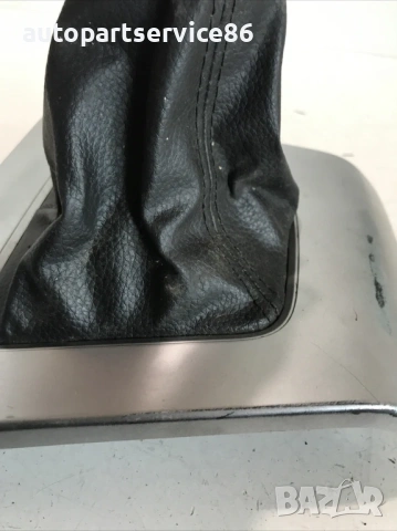 Кожа за облицовка на лост за скорости за Mazda 5 2.0D (2007) CC3364341, снимка 2 - Части - 53700216