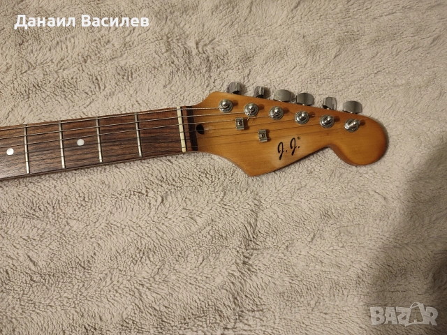 Електрическа китара тип Strat – DiMarzio DP103, снимка 3 - Китари - 53235064