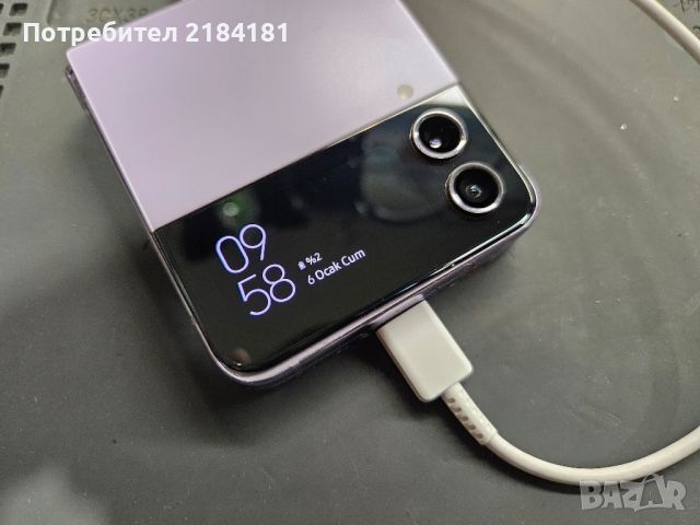 заден капак + малкия дисплей за Samsung Galaxu Z Flip 4 SM-F721, снимка 1 - Резервни части за телефони - 45572584