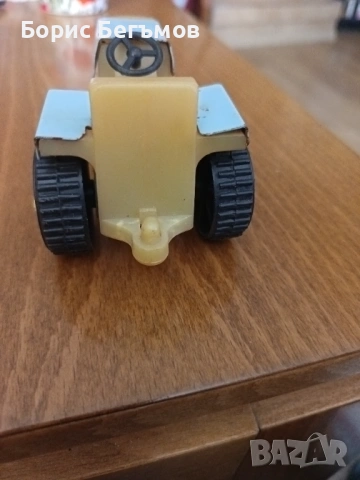 Трактор-количка от соца, снимка 2 - Колекции - 53076396