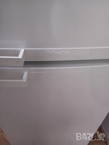 Комбиниран хладилник с фризер Миеле Miele с две години гаранция!, снимка 8 - Хладилници - 53449096