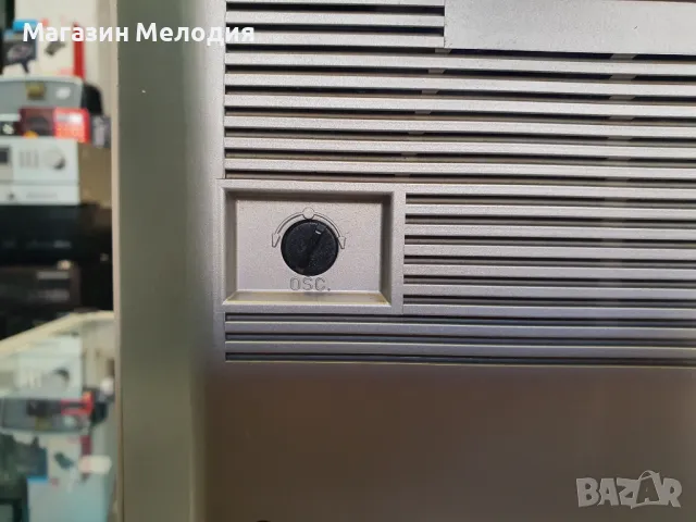 Радио Grundig RR 3000 В отлично състояние. Всичко му работи с изключение на касетата., снимка 11 - Радиокасетофони, транзистори - 49345109