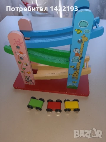 Дървена писта с колички, снимка 2 - Коли, камиони, мотори, писти - 50583290