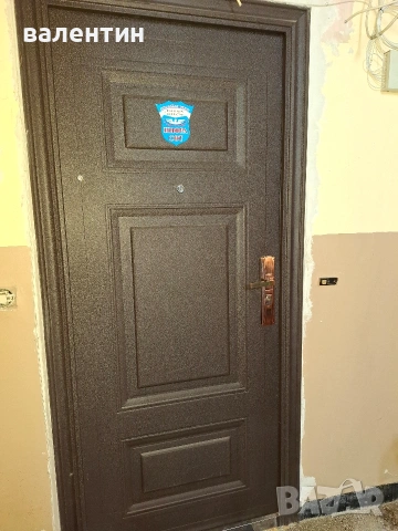 Продавам обзаведена гарсониера Ем.Станев 8 ет 2 южна., снимка 7 - Апартаменти - 53076613