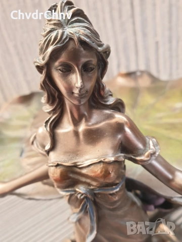 24см-2кг бронзов резин/италианска пиедестална фигурална фруктиера-бонбониера/фигура на фея с лилия, снимка 8 - Декорация за дома - 52972341