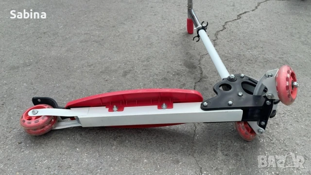 Детски скутер с възможност за регулиране на височината и светещи колелета, снимка 15 - Други спортове - 50198402