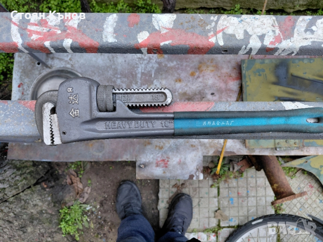 Тръбен ключ до 2(1/2) цола 