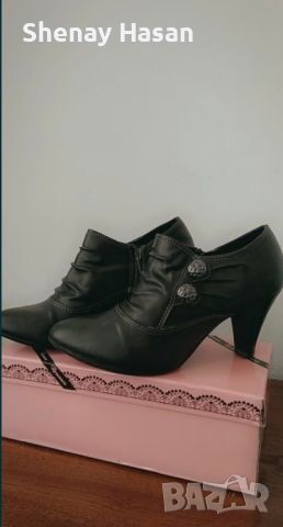 Дамски боти на ток , снимка 1 - Дамски обувки на ток - 45513120