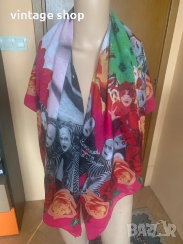 Пъстър шал с оригинален десен Desigual, снимка 4 - Шалове - 53813461