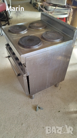 Професионална печка , снимка 3 - Обзавеждане на кухня - 44953454