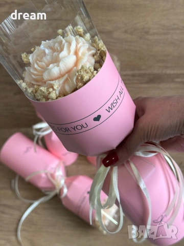 Букет за 8 март, снимка 5 - Ръчно изработени сувенири - 53301336