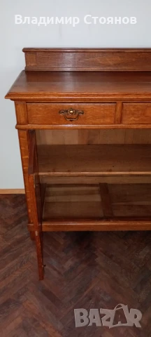 Дървен шкаф с две чекмеджета (дърворезба), снимка 6 - Шкафове - 50703444