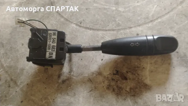 КЛЮЧ УПРАВЛЕНИЕ СВЕТЛИНИ СПАРК /АВЕО без халогени G 96540683, снимка 1 - Части - 47964349