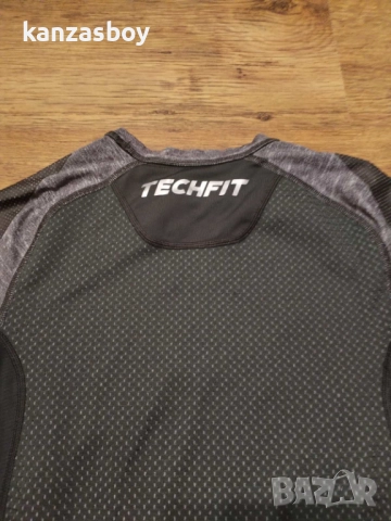 adidas TECHFIT COMPRESSION - страхотна мъжка тениска S КАТО НОВА, снимка 4 - Тениски - 52368034