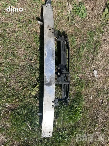 греда зад броня Mercedes C класа W203 греда под капак маска