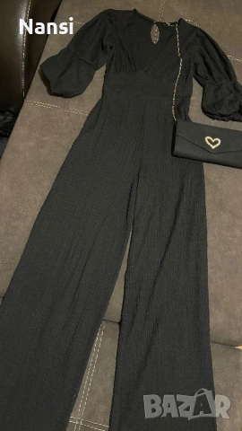 Уникален гащеризон на BERSHKA с актуални широки крачоли, снимка 10 - Гащеризони - 53661087