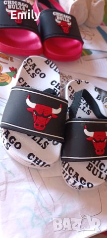 Детски чехли Chicago Bulls, снимка 2 - Детски сандали и чехли - 46758105