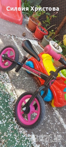 Продавам колело за баланс и кола за бутане , снимка 3 - Детски велосипеди, триколки и коли - 54120470