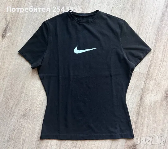 Дамска тениска Nike, (S), снимка 1 - Тениски - 47103002