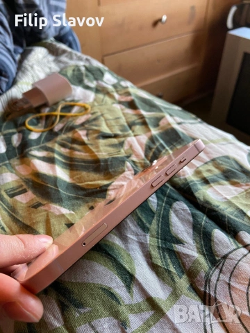 Iphone 13 Като Нов, снимка 3 - Apple iPhone - 53692967