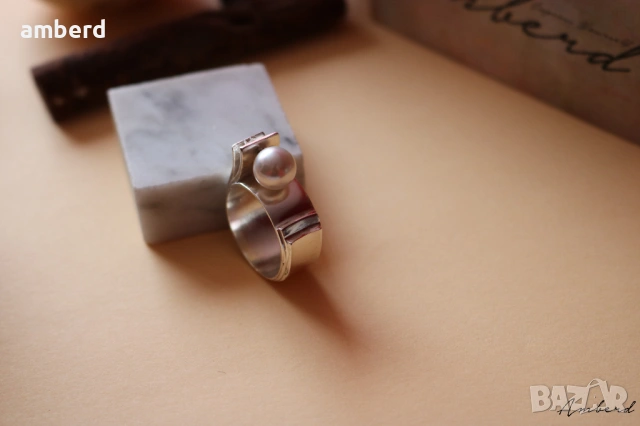 Стилен и елегантен сребърен пръстен с перла - модел R017А, снимка 2 - Пръстени - 53461953