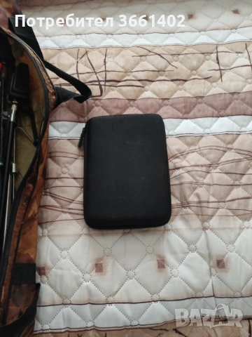 Комплект въдици макари сигнализатори живилник куфар , снимка 8 - Въдици - 53568107