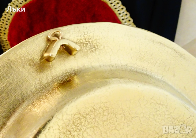 Бронзова чиния,плато,пано 850 гр.,27 см.,релеф,позлата. , снимка 3 - Антикварни и старинни предмети - 52216497