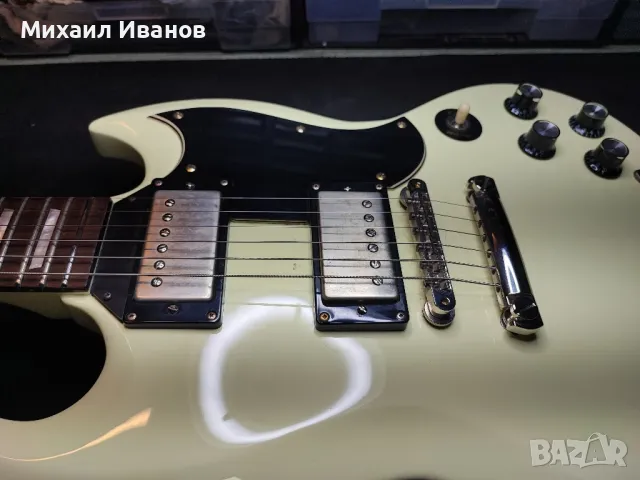 Vintage SG с много подобрения! Gibson Електроника, Kluson Tunners, ABR& Tailpiece, Jescar 58118 fre, снимка 2 - Китари - 46904989