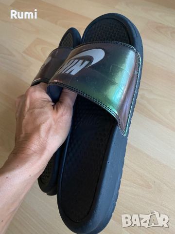 Оригинални дамски чехли Nike Benassi Just Do It Print Slide! 39 н, снимка 4 - Чехли - 46431937