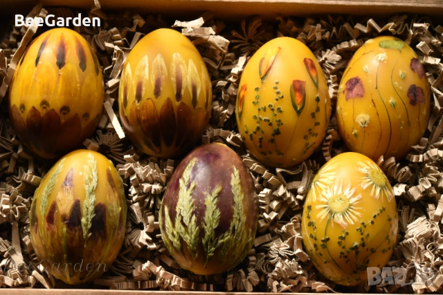 Великденски яйца от пчелен восък с цветя