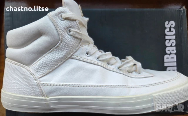 Високи, бели, мъжки маратонки Pull&Bear, снимка 3 - Маратонки - 50760666