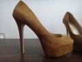 Нови бежови обувки на висок ток и платформа, снимка 4