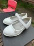 Бели пантофки, стелка естествена кожа - размер 25, снимка 1 - Детски пантофи - 45112169