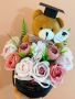 Тематичен букет със 11 броя сапунени цветя и мече за предстоящите абитуриенти🕴💃🏼 или абсолвенти🎓, снимка 1 - Подаръци за жени - 45386805