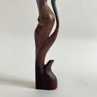 Дървена статуетка жена ръчна изработка, снимка 2 - Статуетки - 45766646