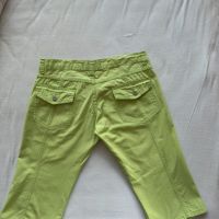 Два дамски летни 3/4 панталона: бял-DiKa, светлозелен-Replay, размер S, снимка 5 - Къси панталони и бермуди - 45163278