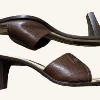 Armani Jeans Сандали, снимка 1 - Дамски обувки на ток - 45733544