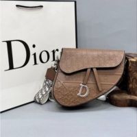 Чанта Dior, снимка 2 - Чанти - 45326697