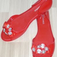 Дамски силиконови обувки номер 40-41, снимка 1 - Дамски ежедневни обувки - 45492772