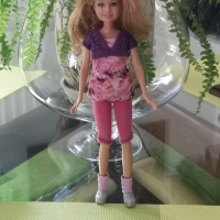 Кукла Stasie Barbie Mattel 2010, снимка 2 - Колекции - 45023145