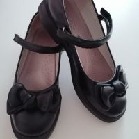 Черни обувки за момиченце, снимка 1 - Детски обувки - 45707106