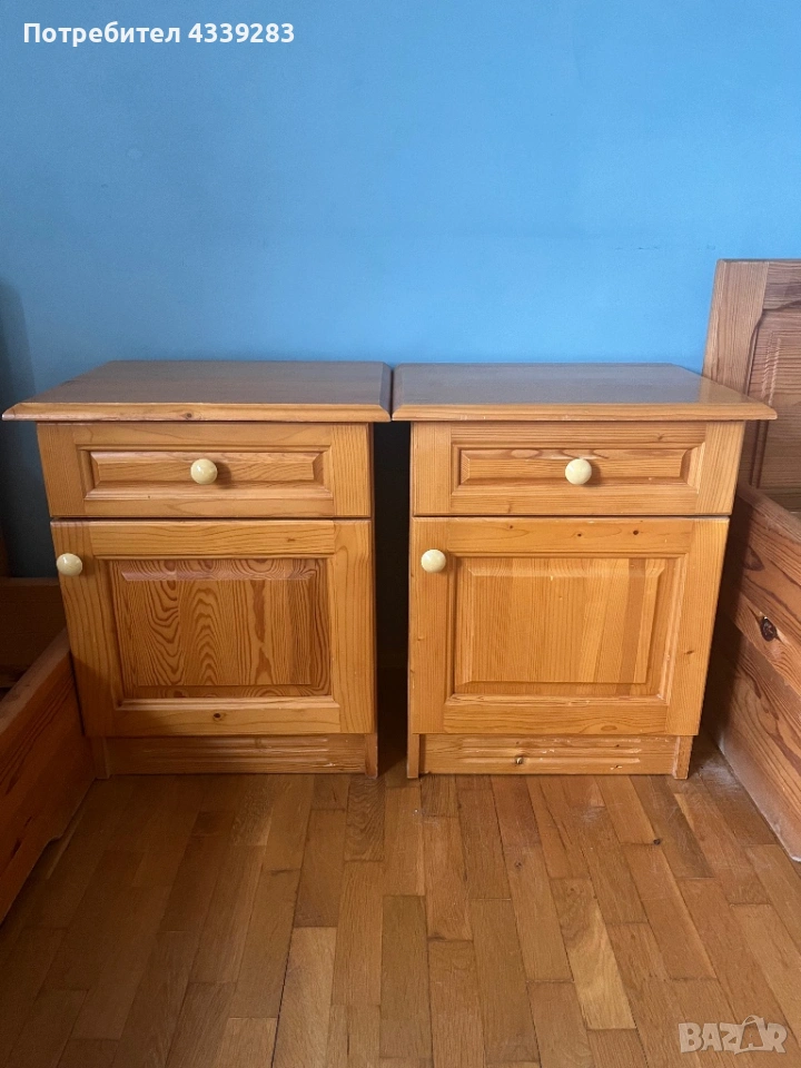 Четири чамови шкафчета, снимка 1