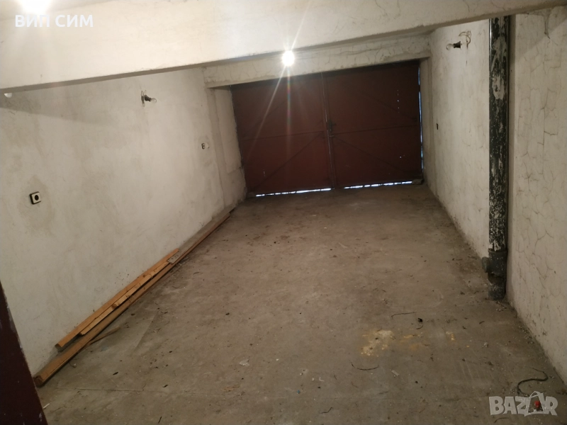 Гараж под наем 34м² до ,,Корекома"и Данъчното, снимка 1